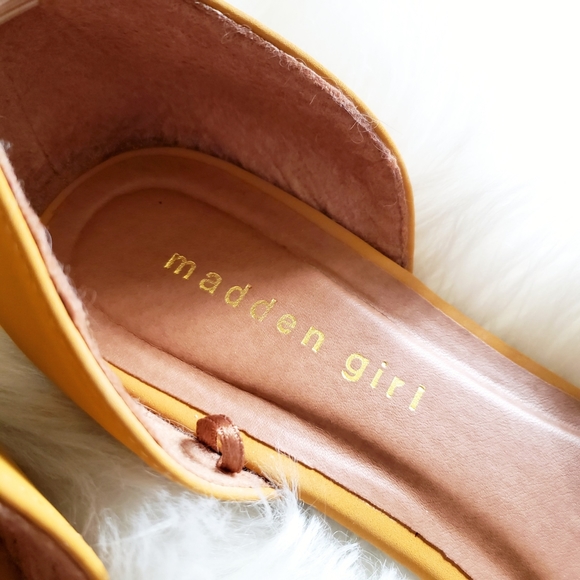 **SOLD** Madden Girl Yellow Lasercut D'orsay Flats - Picture 5 of 10